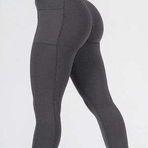 Paragon Fitwear Reluna Leggings New With Side Pockets in Black